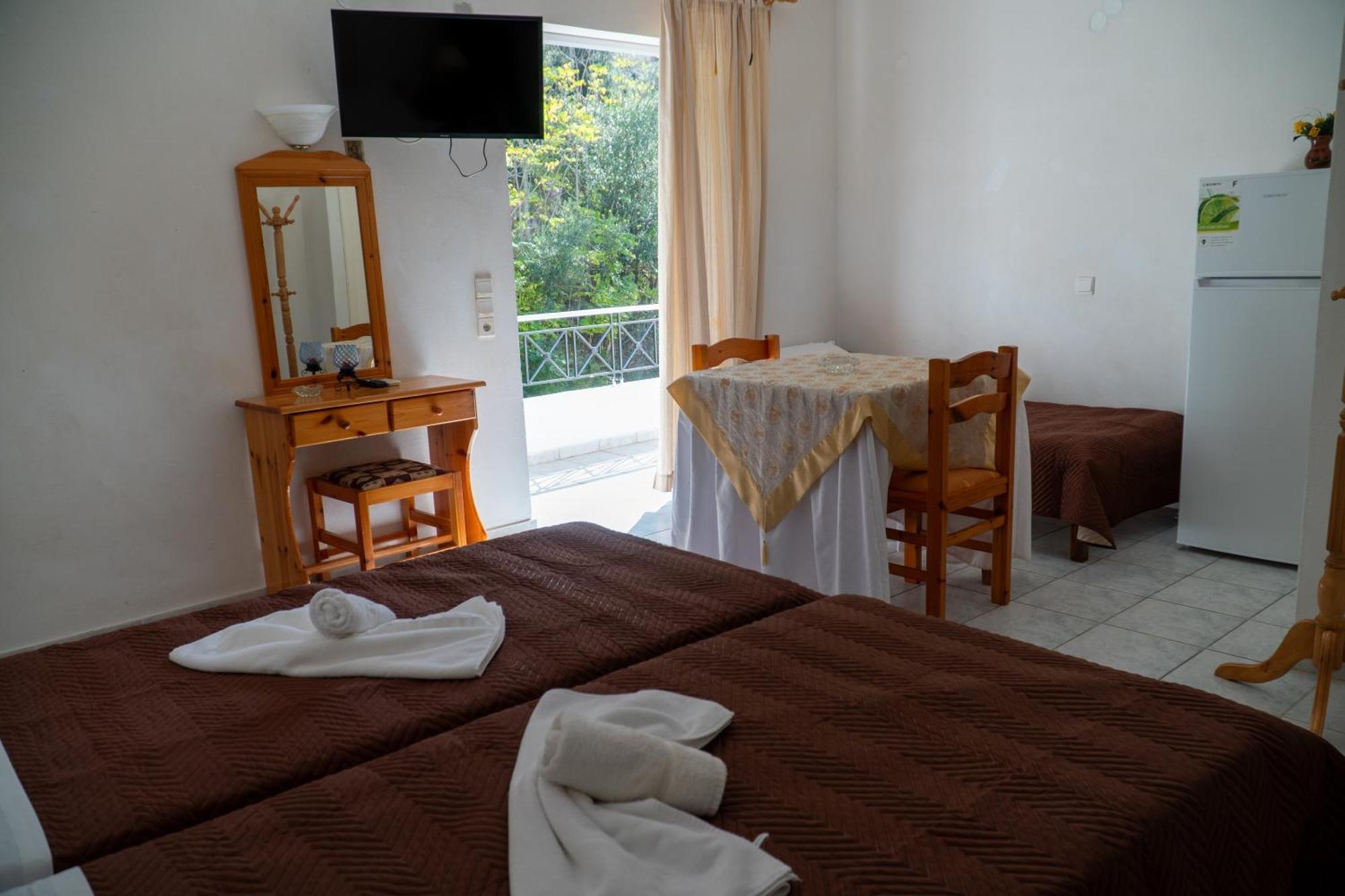 Pagona Hotel Loutra Edipsou  Exterior photo